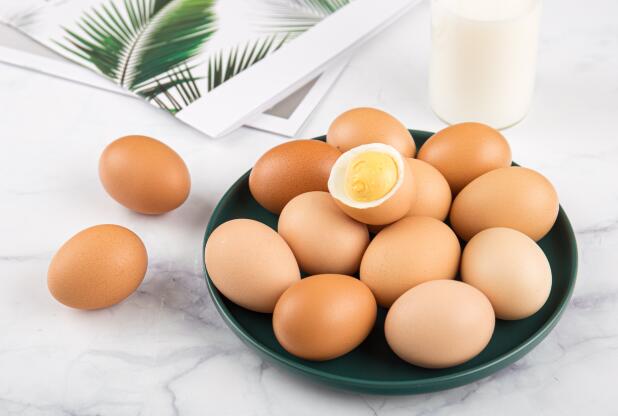 鸡蛋剥壳越困难说明什么 同条件煮出的鸡蛋越难剥证明越怎么样