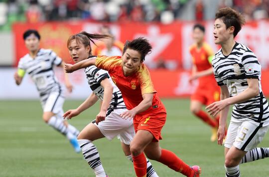 中国女足晋级东京奥运会 网友：好样的！