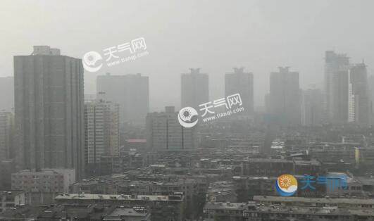 陕西新一轮沙尘天气来袭 陕北关中一带气温下降4-6℃