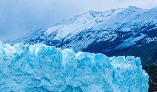 世界最大冰山已融化分裂是怎么回事 科学家：和气候变暖无关