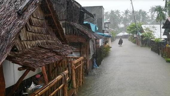 16级台风舒力基逼近菲律宾沿海 已造成至少2人死亡1人失踪