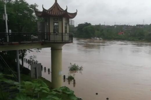 连续降雨致石门水库汛情提前 26日石门水库今年首次开闸泄洪