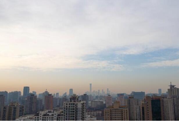 北京沙尘消散大风减弱 五一假期天气晴好最高气温达28℃