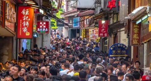 五一假期出行人数将爆炸式增长 北京上海等一线城市成为旅游热门