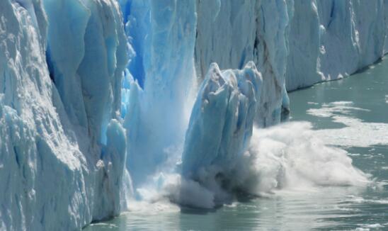 研究发现全球每年流失2600多亿吨冰 专家：阿拉斯加融化速度最快