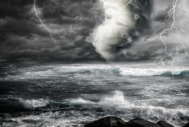 下击暴流是什么意思 下击暴流和龙卷风有什么区别