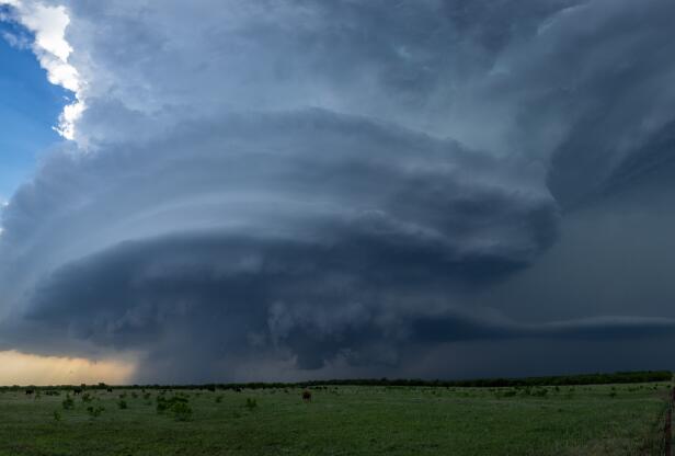 下击暴流是什么意思 下击暴流和龙卷风有什么区别