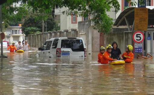 厦门发布今年首个暴雨红色预警 局地出现70毫米以上的降雨量