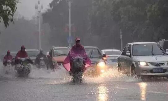 湖南雨水不停歇气温不超30℃ 长沙岳阳等地出现强对流