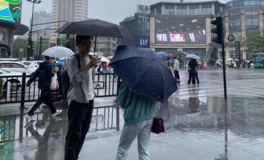 浙江发布地质灾害气象风险橙色预警 杭州绍兴等地持续大到暴雨