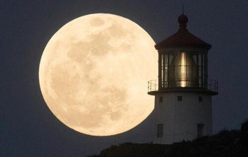 超级红月亮是如何形成的 超级月亮+月全食时间地点观测