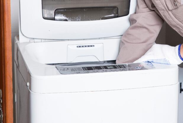 洗衣机是否需要定期清理 家里的洗衣机怎么清洗