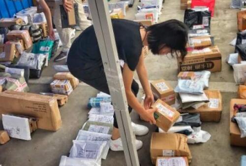 国家邮政局：今年中国快递业务量已突破400亿件