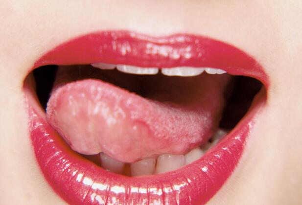 除了牙齿舌头也需要经常清洁吗 舌头需不需要清洗