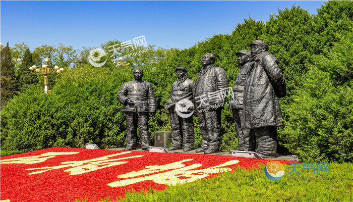 天气  天气新闻 > 正文   西柏坡,这个冀西山区滹沱河北岸的小山村