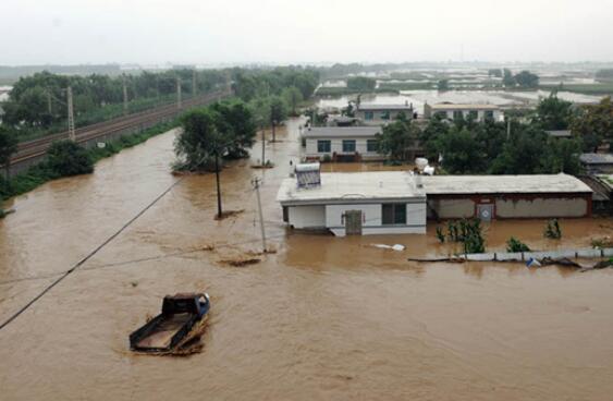 贵州多地发布城市内涝预警 贵阳安顺等地降雨量突破100毫米