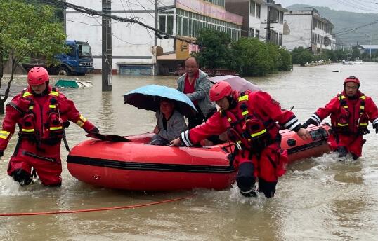 贵州江河第二次出现超警洪水 万山江口局部降雨超过100毫米