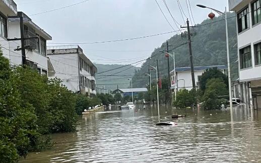贵州暴雨已有3条河流出现超警洪水 贵州强降雨还要下多久