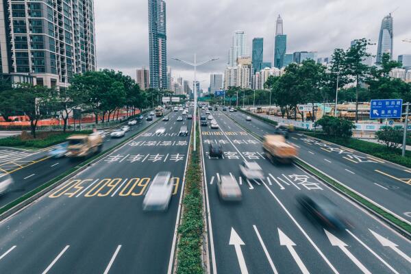 广东未来三天雷雨趋弱高温来袭 广州仍有雷阵雨最高气温34℃