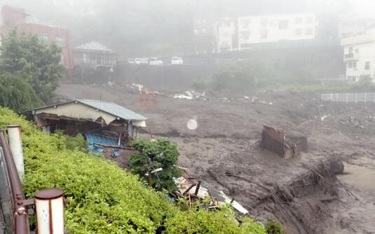 日本静冈泥石流灾害已造成7人死亡 目前救援人员在加紧搜救中