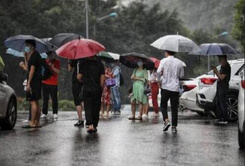 重庆暴雨多条河流超警戒水位 最大日降雨量高达157毫米