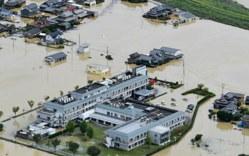 日本西部地区遭遇暴雨袭击 3小时累积雨量117毫米创新纪录