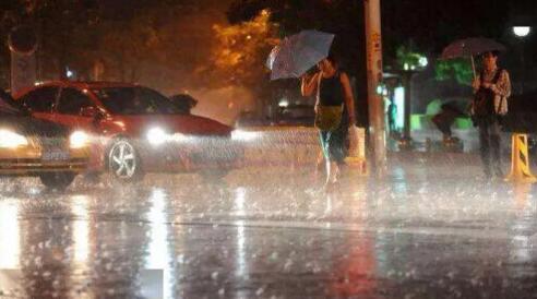 华北提前入汛 中央气象台发布暴雨黄色预警