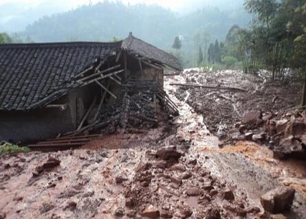 吉尔吉斯斯坦泥石流致6人死亡 目前搜救工作仍在进行