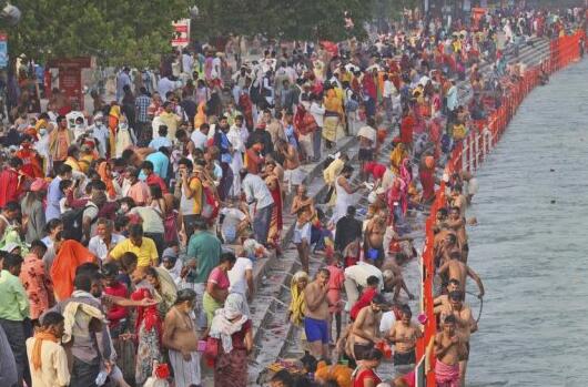 印度百万大军即将奔赴恒河朝圣 网友：印度人民真头铁