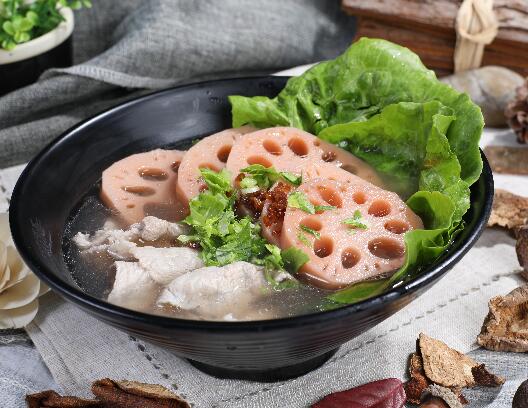 我们经常食用的藕其实是莲的什么 藕是莲的哪个部位