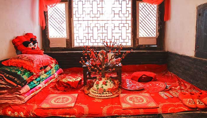 结婚滚床吉祥话 结婚滚床娃说什么