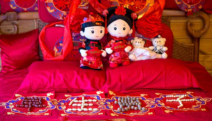结婚滚床吉祥话 结婚滚床娃说什么