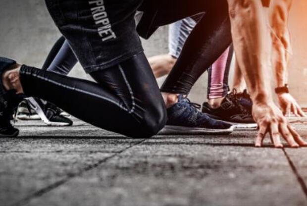 我们在进行高强度体育锻炼时应该注意什么 高强度体育锻炼时注意要点