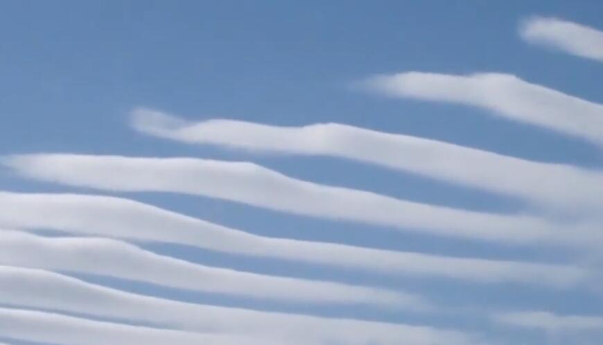 地震云和鱼鳞云的区别 地震云与鱼鳞云有哪些不同