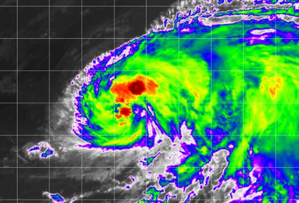 台风路径实时发布系统11号台风云图 台风“妮妲”实时高清卫星云图追踪