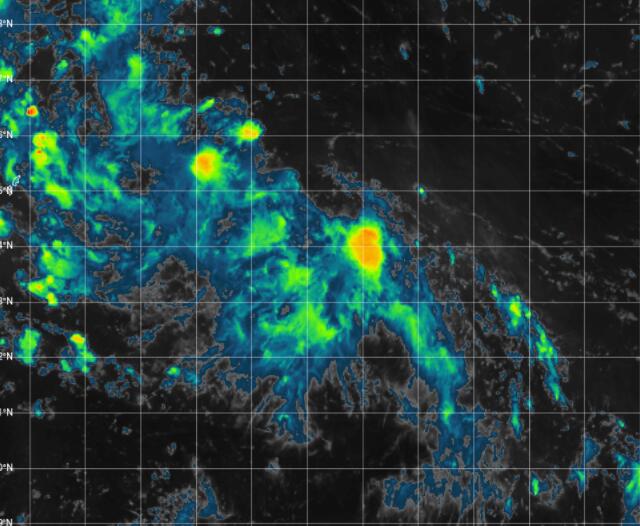 台风路径实时发布系统12号台风云图 台风“奥麦斯”高清卫星云图追踪