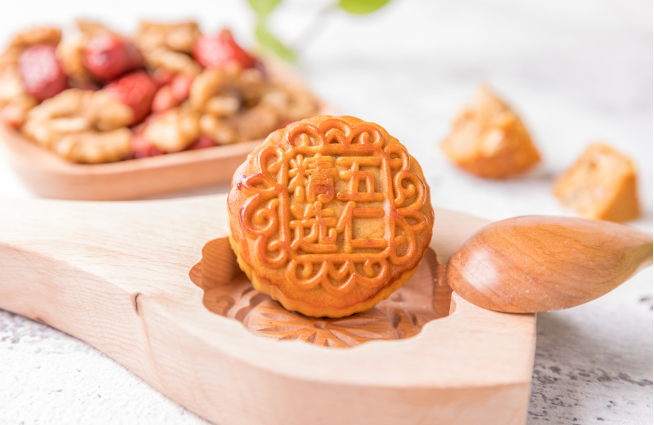 中秋节吃月饼是哪个朝代才有的 中秋月饼起源哪个朝代