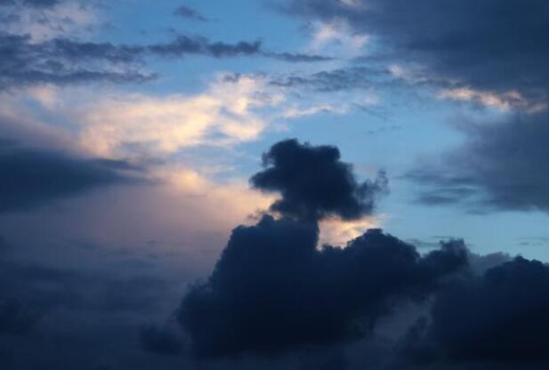 江西未來(lái)幾天仍多高溫炙烤 今南昌宜春等有雷雨強(qiáng)對(duì)流天氣