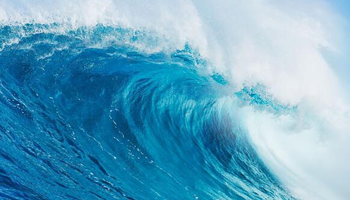 14号台风路径最新消息 受“灿都”影响东海将现达9米巨浪