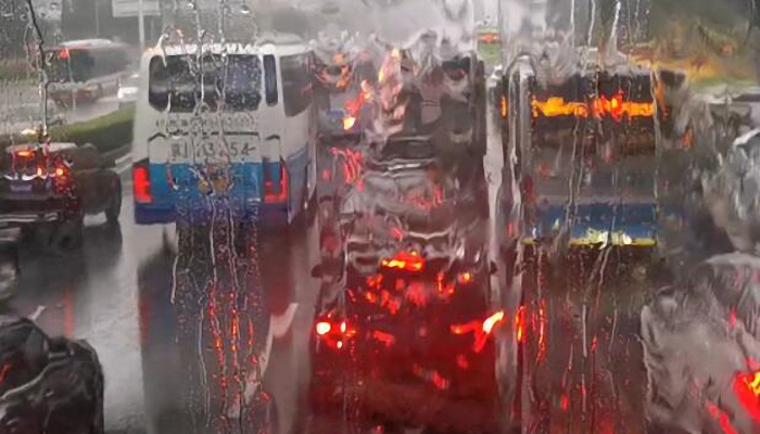 因强降雨邢台融大公交全线停运 恢复时间视天气情况而定