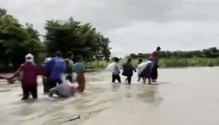 台风电母影响泰国30个府爆发洪灾 已致6人遇难2人失踪