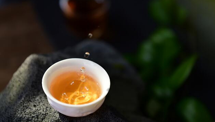 古人喝茶也都是用沸水冲泡茶叶吗 古人喝茶是否用沸水冲泡