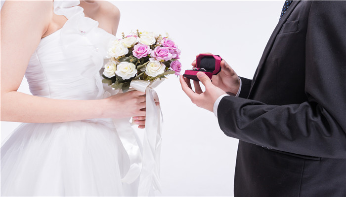 天津举行婚礼一般都是几点 天津举行婚礼一般几点开始