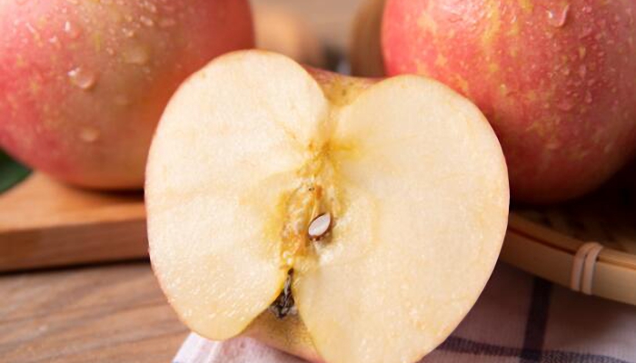 哪种方法可以防止削好的苹果变色 怎么做削好的苹果才不变色