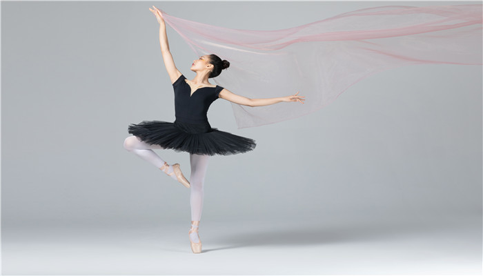芭蕾舞起源于哪个国家 芭蕾舞来自哪个国家