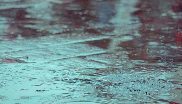 云南大部地区雨水依然在线 大理丽江西双版纳等在降雨范围