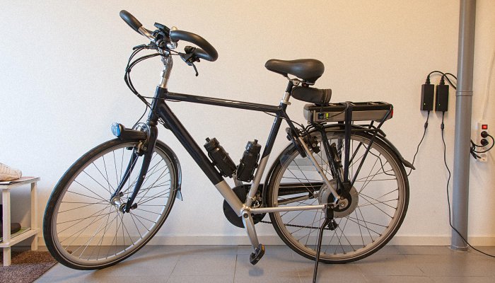 广州电动自行车能不能上牌照怎么判断 广州电动自行车上路可以带人吗