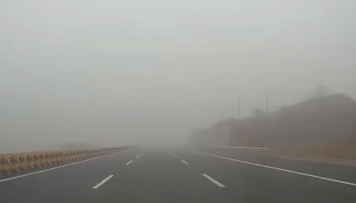 受大雾影响哈同高速佳木斯段封闭 部分高速限速