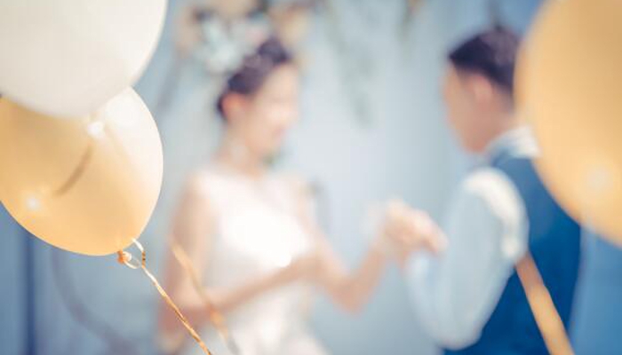 中国初婚人数7年下降近半 2020结婚登记人数创近17年新低