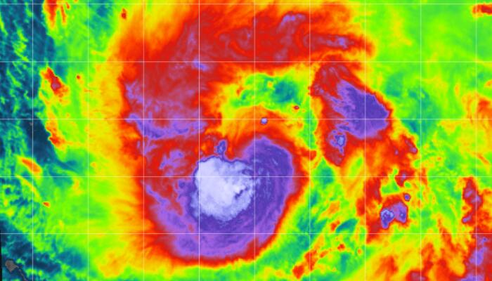 台风妮亚图路径实时发布系统云图更新 12月1日21号台风卫星云图追踪